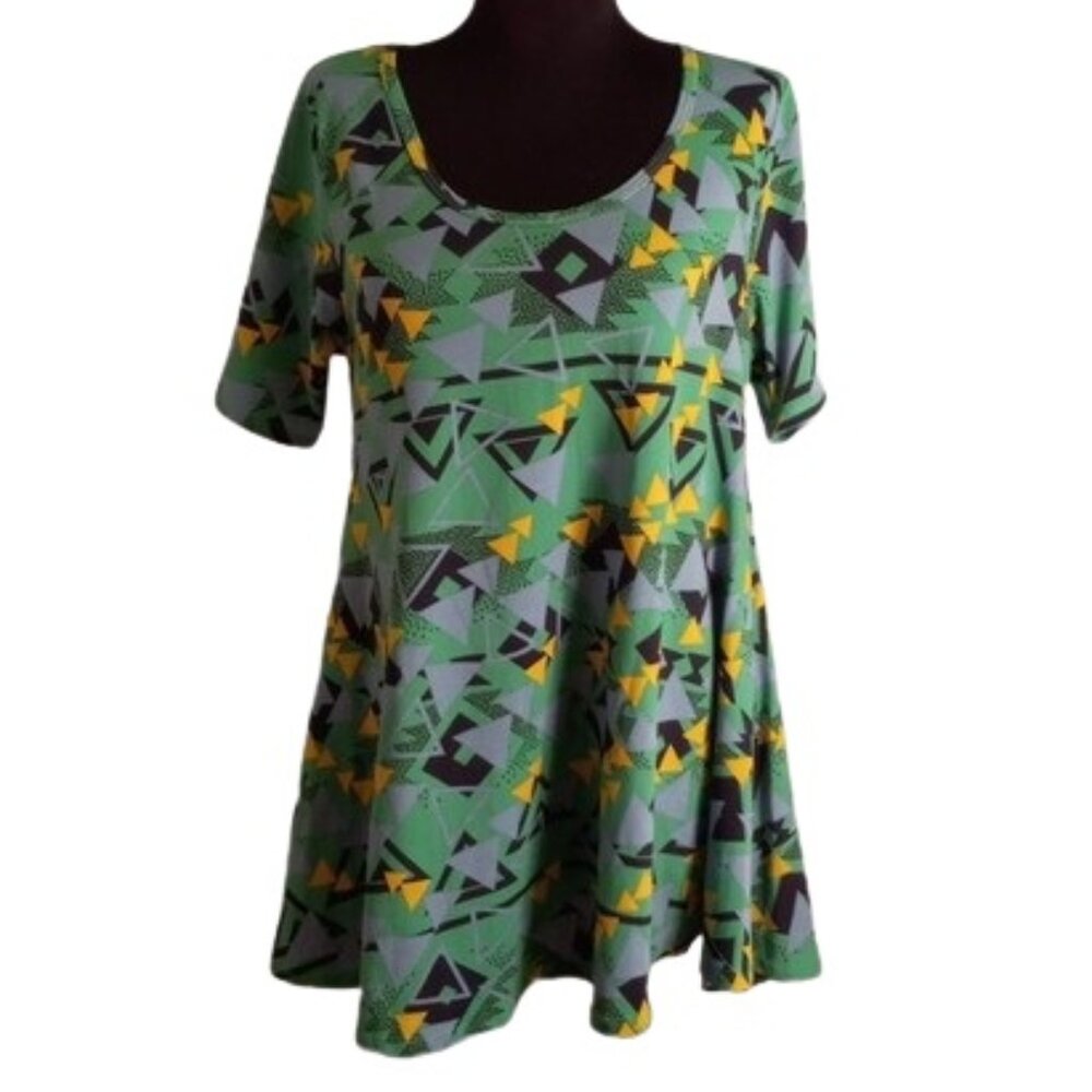 LuLaRoe XS Perfect Tee Shirt Green Triangles NWT Hi-Low